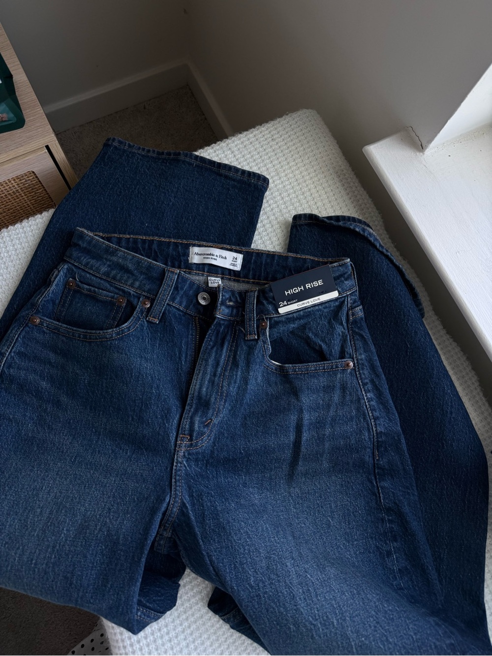 Abercrombie & Fitch Women’s Dark Blue Barrel Jeans